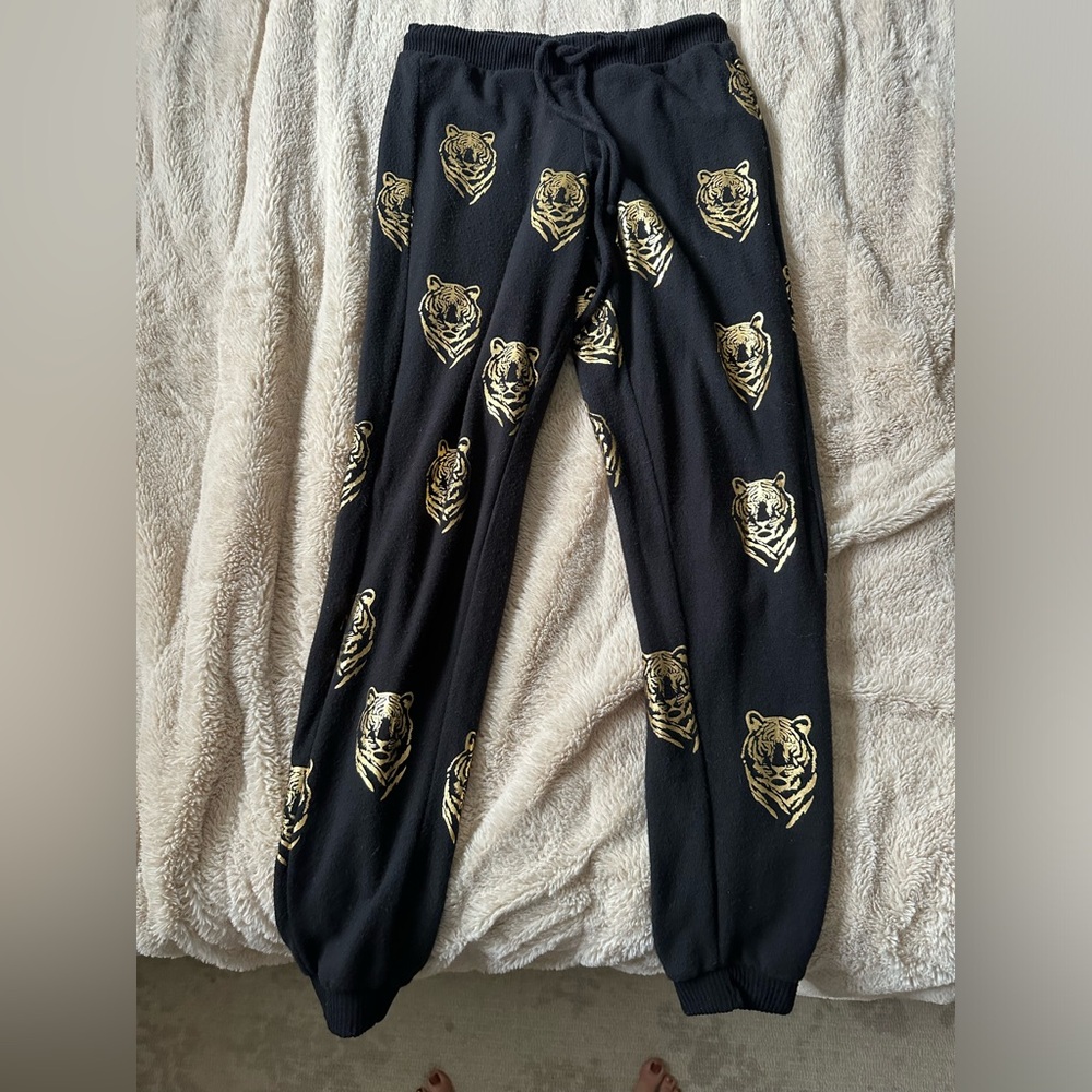 Chaser Joggers with gold lion print, XS, black